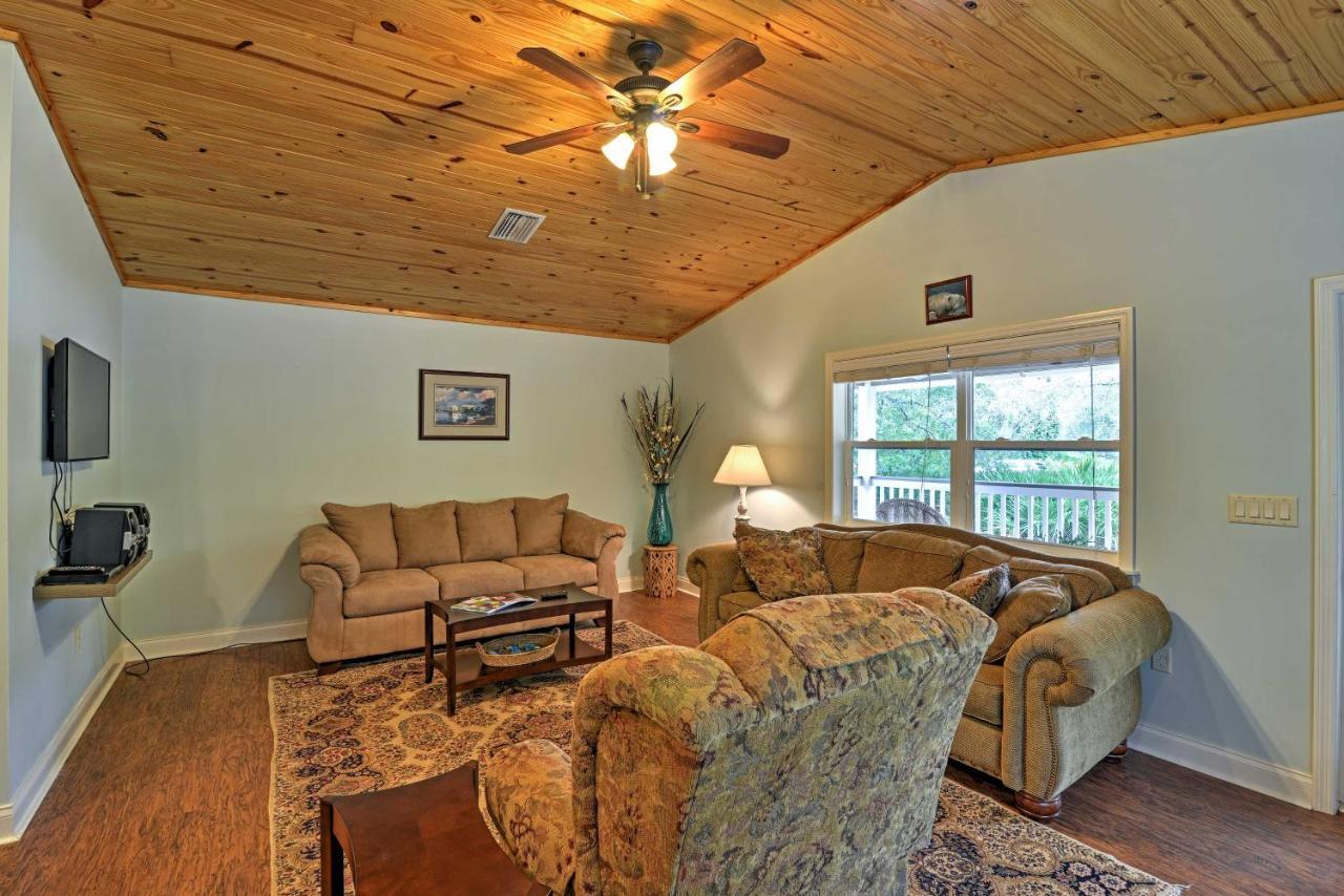 Crystal River Cottage On 1 Acre With Deck And Porch! Yankeetown Екстер'єр фото
