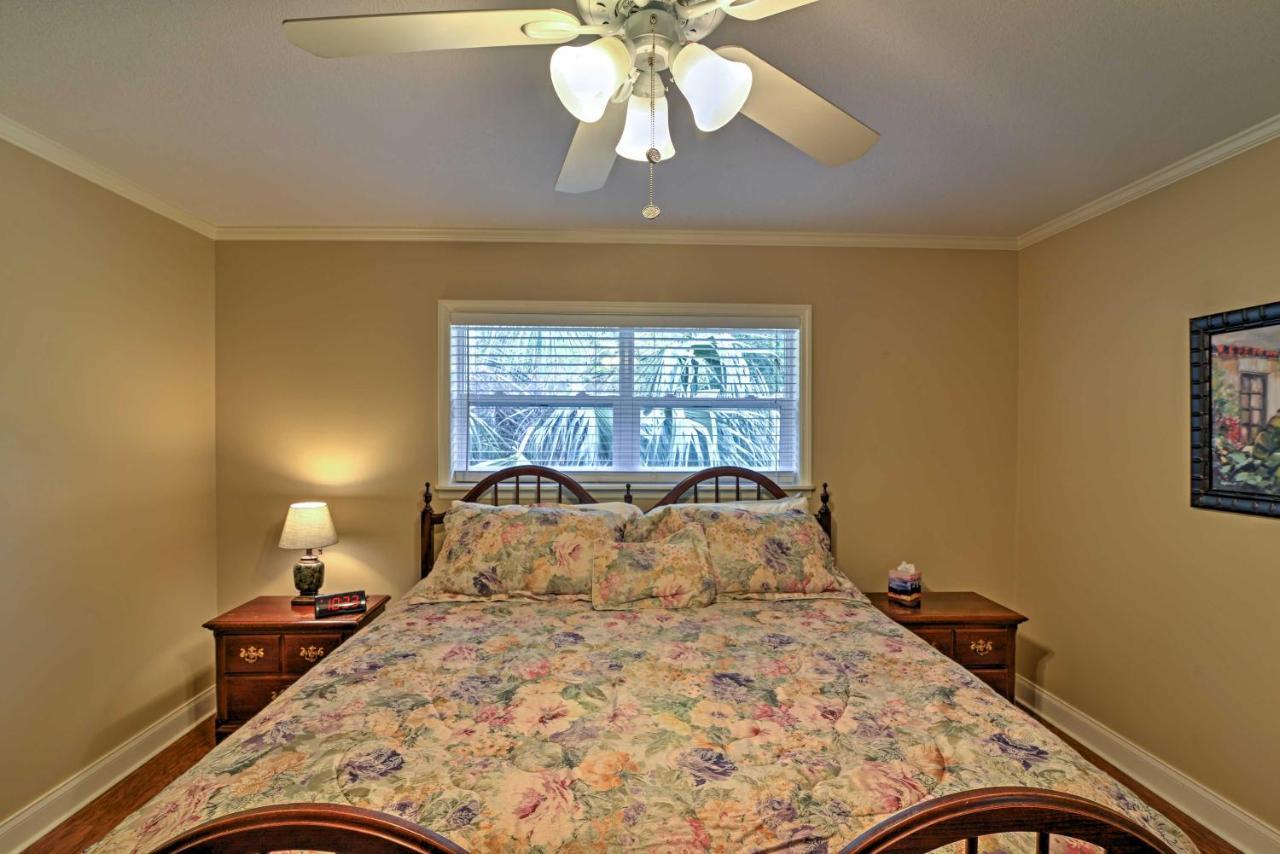 Crystal River Cottage On 1 Acre With Deck And Porch! Yankeetown Екстер'єр фото