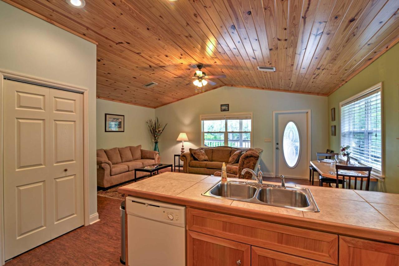 Crystal River Cottage On 1 Acre With Deck And Porch! Yankeetown Екстер'єр фото